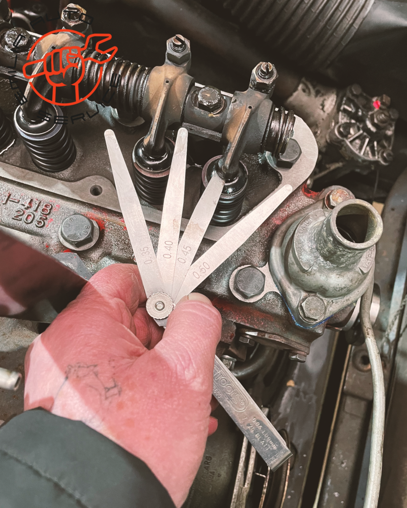 Volvo Motorblock B18, Ventilspiel einstellen, Motorraum PV544